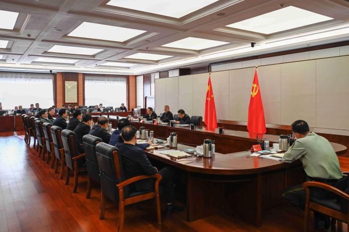 甘肅省委常委會(huì)會(huì)議:“將心比心”撫慰山地馬拉松傷亡人員家屬