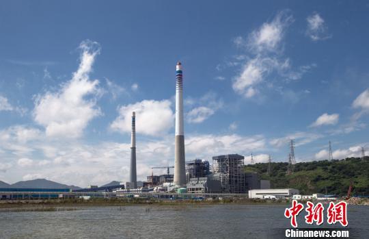 資料圖:國(guó)華舟山電廠(chǎng)全景?!》綀?攝 點(diǎn)擊進(jìn)入下一頁(yè)