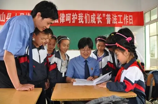 以法之名,守護(hù)未成年人健康成長(zhǎng)(圖片來源于網(wǎng)絡(luò))