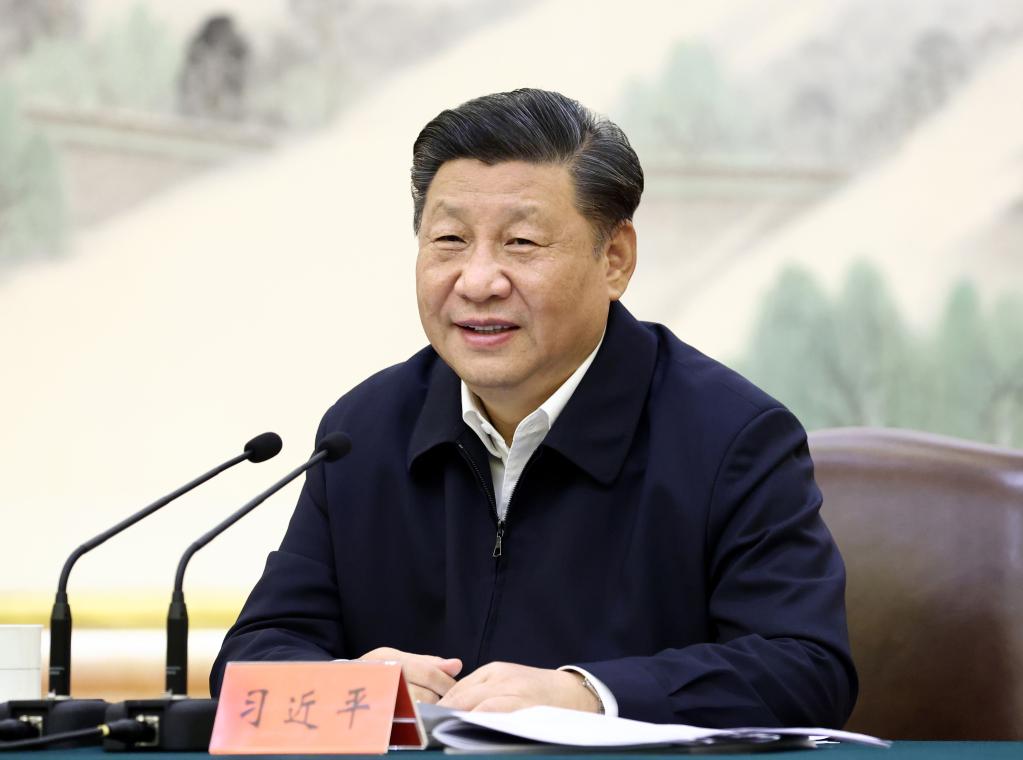 2020年11月14日,習(xí)近平在江蘇省南京市主持召開(kāi)全面推動(dòng)長(zhǎng)江經(jīng)濟(jì)帶發(fā)展座談會(huì)并發(fā)表重要講話。新華社記者 鞠鵬 攝 2020年11月14日,習(xí)近平在江蘇省南京市主持召開(kāi)全面推動(dòng)長(zhǎng)江經(jīng)濟(jì)帶發(fā)展座談會(huì)并發(fā)表重要講話。新華社記者 鞠鵬 攝