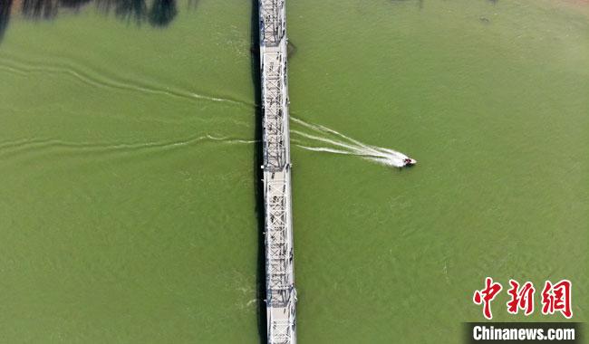 圖為2021年初,黃河蘭州段風光?!钇G敏 攝 圖為2021年初,黃河蘭州段風光。 楊艷敏 攝
