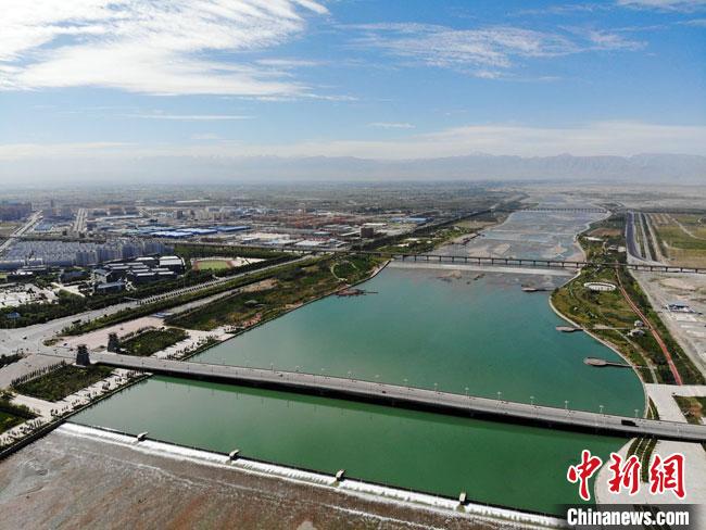 2020年9月3日,甘肅張掖黑河兩岸。(資料圖) 楊艷敏 攝 2020年9月3日,甘肅張掖黑河兩岸。(資料圖) 楊艷敏 攝