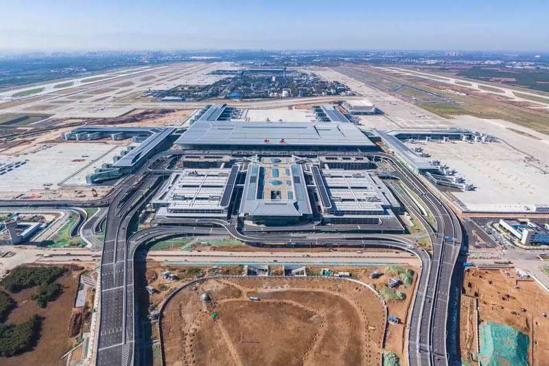 西安機(jī)場三期擴(kuò)建工程現(xiàn)場（建設(shè)單位供圖）