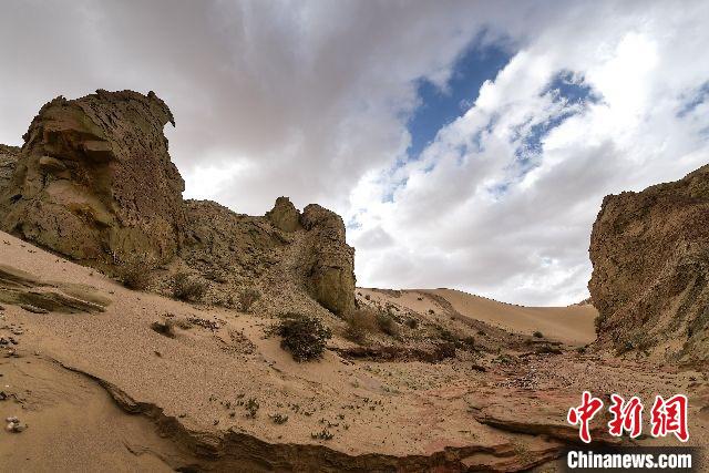 柴達木盆地紅崖火星村景區(qū)建設正式啟動